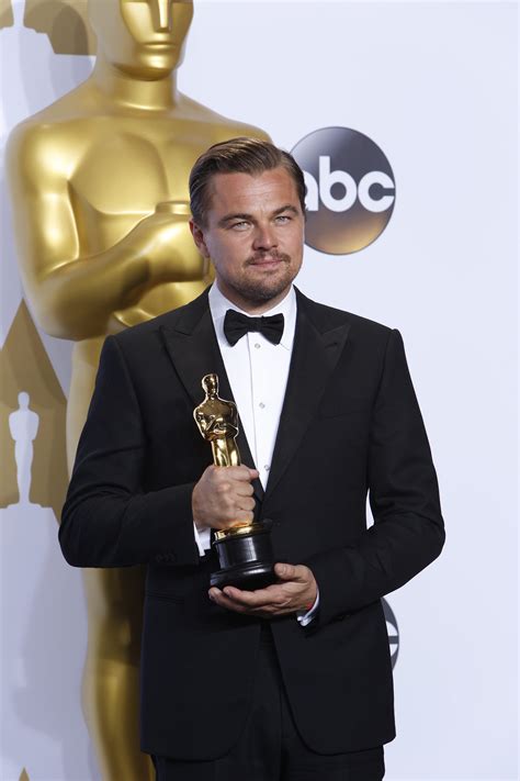 Feb 29, 2016 · Leonardo DiCaprio used his Oscar acceptance speech last night to declare that climate change “is real” and to blast what he called the “politics of greed.”. DiCaprio won the Academy Award ... 